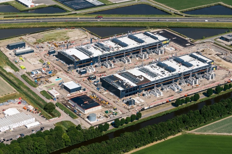 Luchtfoto van de bouwplaats voor een nieuw Microsoft-datacenter